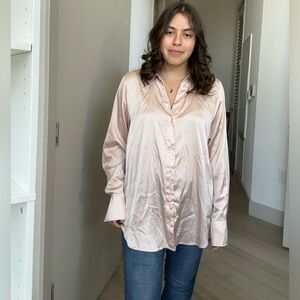 H&M Pink button down - M
